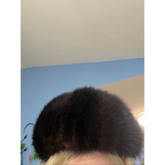 Vintage 60s Mink Fur Hat Beret Pillbox Cap One Size Fits All main image 4